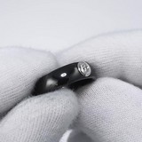 Inel din Ceramica Neagra cu Aur Alb 14K si Diamant, articol 6015032, previzualizare video 1