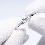 Inel din Aur Alb 14K cu Diamant, articol 1012031, previzualizare video 1